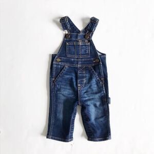 BABygap stretchy dark denim overalls EUC 3-6m